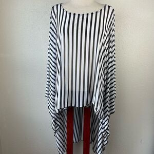 EUC Vincente Womens Black and White Stripped Tunic Size L